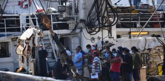 Marshalls vaccinates fishermen in Majuro