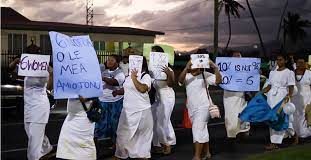 Peaceful march on Mulinuu for sixth Samoa woman MP