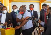 ‘It’s just like flu’: misinformation and fear hamper Papua New Guinea’s Covid vaccine rollout