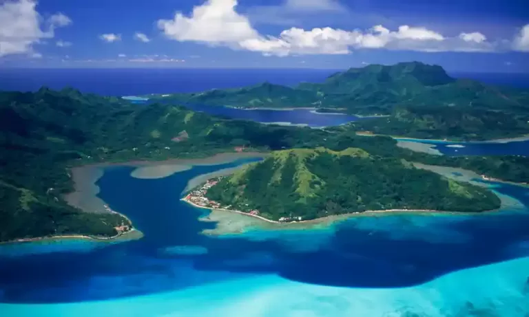 Pacific Forum leaders set permanent maritime borders, as rising seas shrink islands