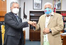 Fijian PM Bainimarama receives a courtesy call from Forum SG Henry Puna