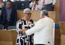 Samoa political rivals shake hands, hug before swearing-in