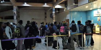 Solomon Islands workers fly to Australia for seasonal work Programme