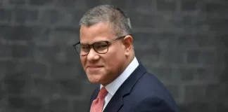 Climate talks chief urges Morrison to act