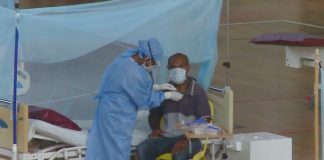 Deaths rising in PNG, Australia deploys emergency medical team