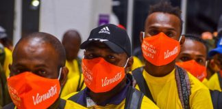 First seasonal workers from Vanuatu land to help NZ horticulture