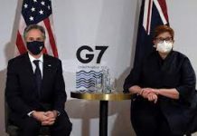 Australia to help fix internet for Pacific nations in bid to counter China