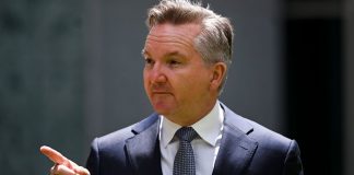 Australian Labor promises to bid to host global climate change summit if elected