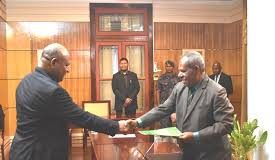 Clash over of issue of writs in PNG