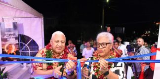 Fiji PM Bainimarama officiates at the opening of the Samoa High Commission in Fiji