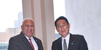 Japan-Fiji Prime Ministers’ held informal talks