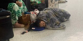 Samoan Passengers forced to sleep on cold floor at Auckland Airport for hours