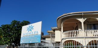 Fiji kingmaker party divided on coalition choices