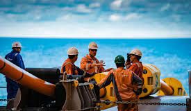 Why has a Canadian company partnered with the tiny island of Nauru to fast-track deep-sea mining?