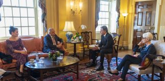 Cook Islands PM Brown meets U.S Secretary of State in Washington, DC