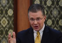 Top diplomat denies U.S trying to militarise the Pacific