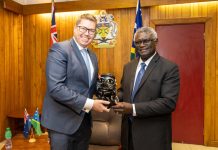 Australian Minister holds meaningful discussions with Solomon Islands
