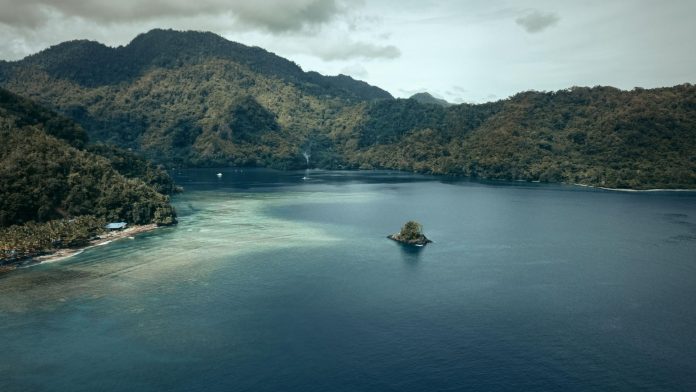 PNG officials unaware of U.S team retrieval of meteor fragments in Manus waters