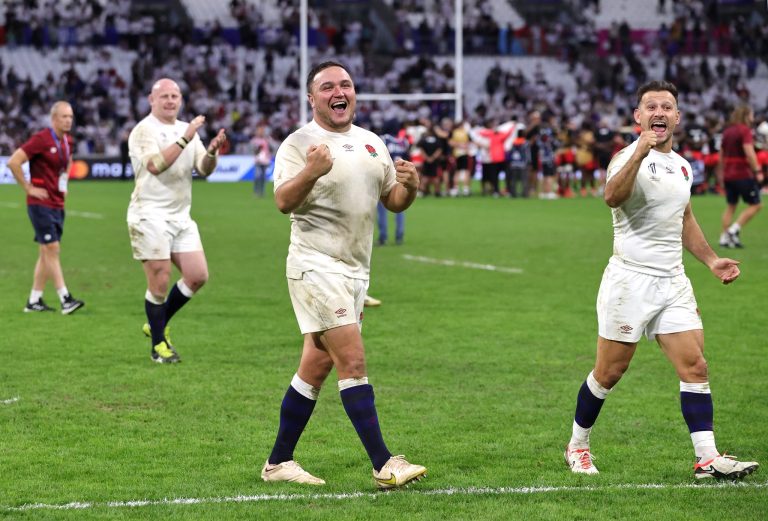 England end Fiji dreams 30 – 24  in Marseille