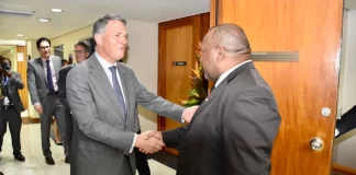 Australia, PNG work to ink delayed defence pact