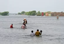 U.S offers no new cash to climate fund for developing world