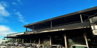 New Caledonia curfew imposed after rioting over French constitutional change
