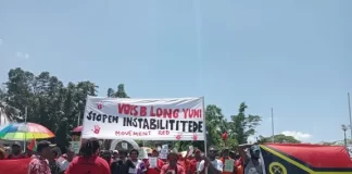 Vanuatu votes in historic referendum to tame political instability