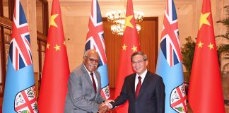 China’s Premier meets Fijian PM Rabuka