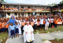 End the violence, distribute natural resources wealth fairly, pope tells PNG
