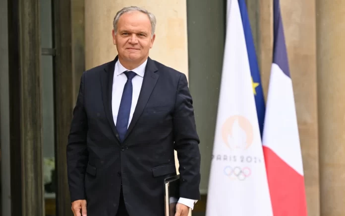 Buffet starts four-day visit to New Caledonia