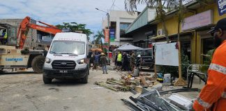 Services still down nearly 24 hours after Vanuatu quake