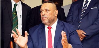PNG MP Bird files application challenging constitutional amendments