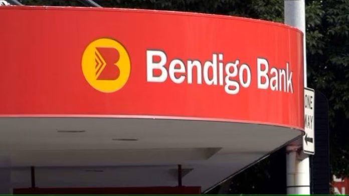Nauruans urged to open CBA accounts now as Bendigo Bank winds down after a decade