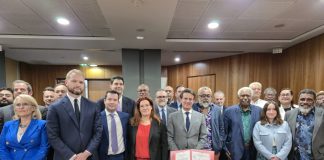 New Caledonia politicians agree on statehood while remaining French
