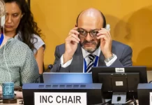 UN plastic pollution treaty talks in disarray after countries reject draft text