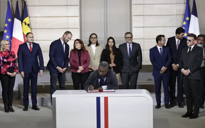 Another New Caledonia agreement signed in Paris
