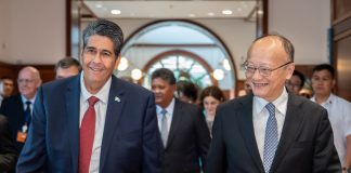 ADB President Welcomes Palau President in First-Ever Headquarters Visit
