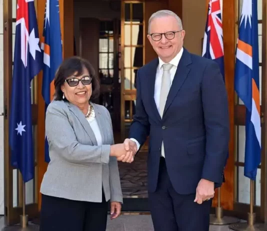 Looking south: Marshall Islands president visits Australia