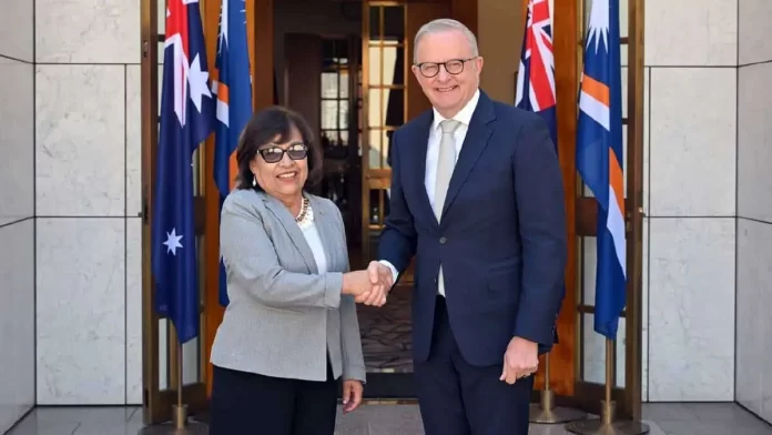 Looking south: Marshall Islands president visits Australia