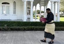 Tonga PM Lord Fakafanua holds first constitutional briefing with King Tupou VI