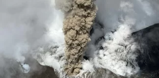 Acid rain falls on Vanuatu islands as volcano continues to belch ash