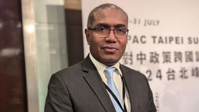 Solomon Islands MP Kenilorea challenges Governor General, defends court move