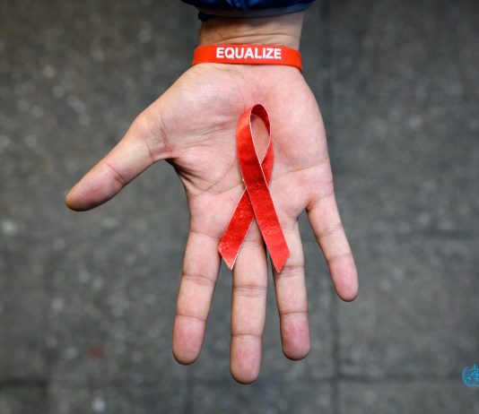 WHO and UNAIDS warn HIV gains at risk as funding cuts threaten AIDS response