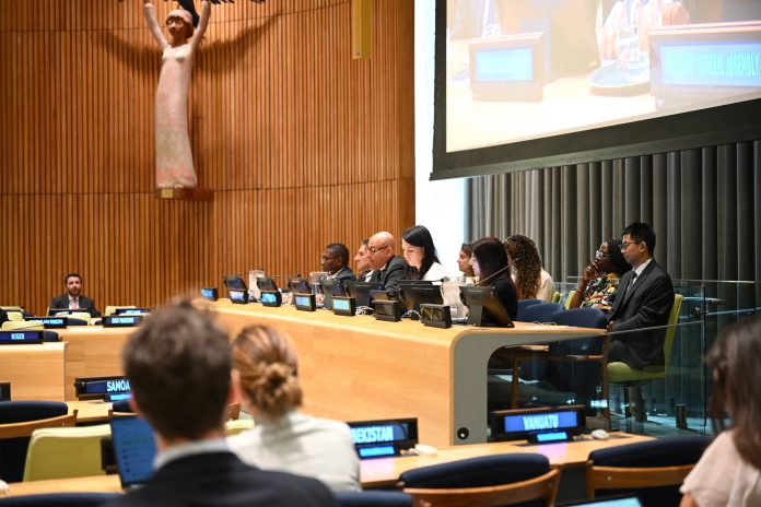 UN Climate chief calls for faster shift to renewables as conflict and climate drive energy crisis