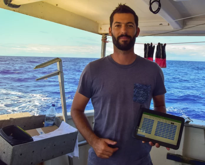 How one observer transformed electronic reporting in the Pacific?