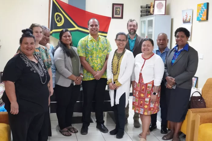 Palau draws on Vanuatu’s experience to advance climate finance priorities