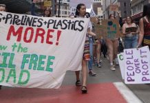 Human rights groups urge Tuvalu and Ireland to put rights at centre of fossil fuel transition talks