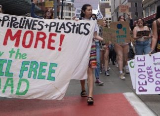 Human rights groups urge Tuvalu and Ireland to put rights at centre of fossil fuel transition talks